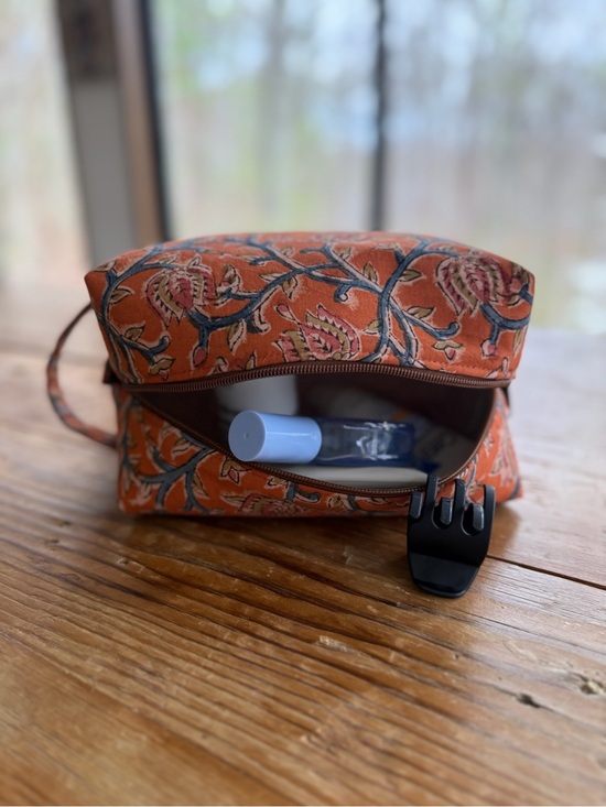 Handbags - Handmade Printed Orange Floral Vintage Zipper Pouch